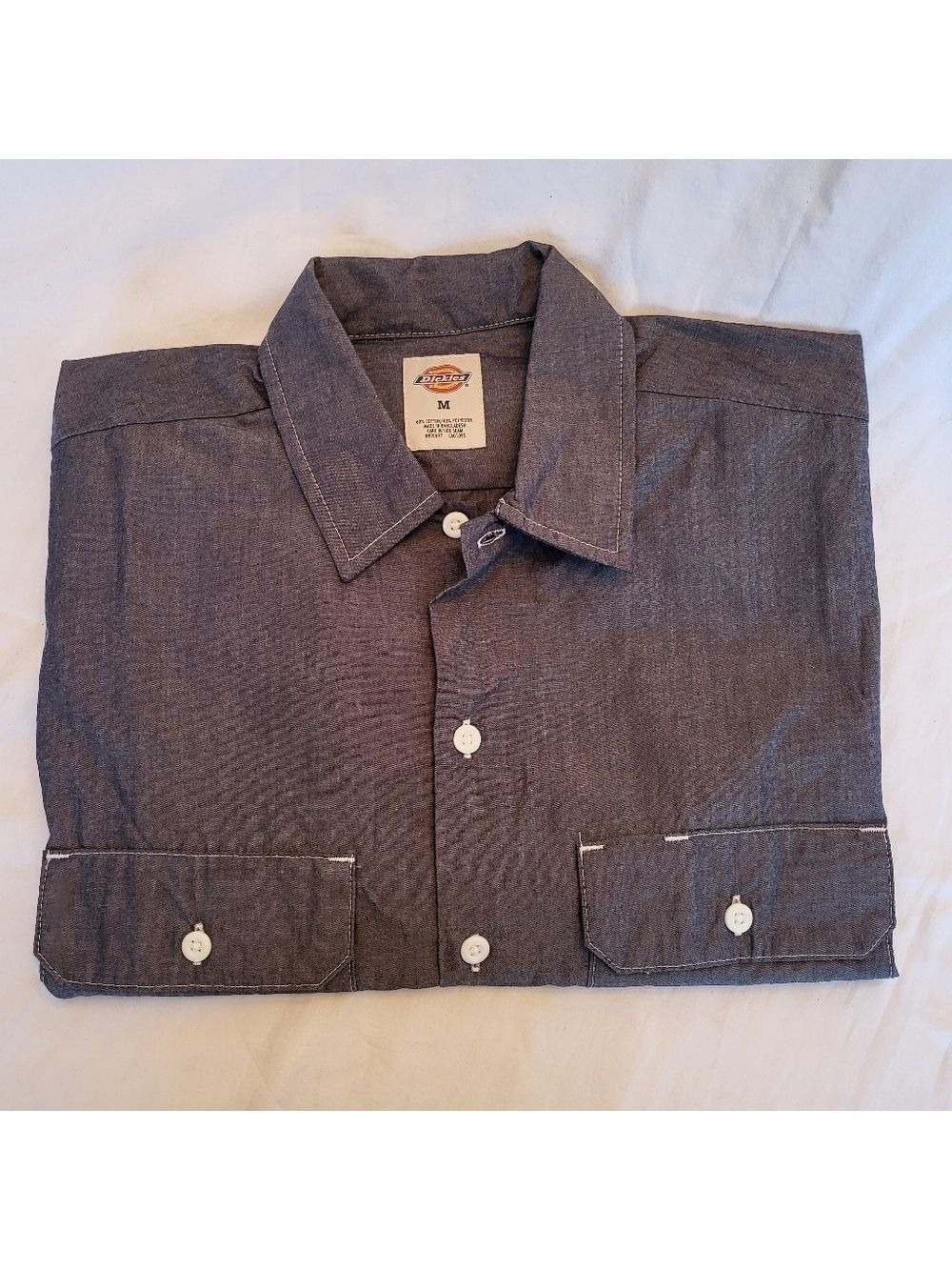 NWOT Dickies Navy Chambray Button-Up Short Sleeve Shirt, Size Medium